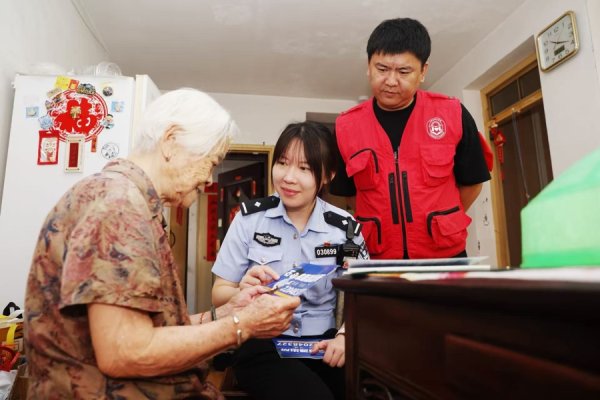 金贝街 能救人，为什么不呢？“95后”女警成为上海第750例造血干细胞捐献者